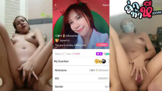 คลิปหลุด Mlive น้องกล้วยหอม IDX-53532911 น่าจับมาเย็ดจัดๆ ไม่รู้จะยั่วเย็ดไปถึงไหน เอาดิลโด้มายัดหีตัวเอง โคตรมันส์ ขอบอก